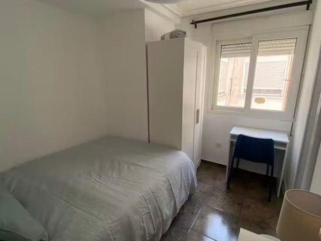 Carrer San Edesio, Manises, Valencian Community 46940