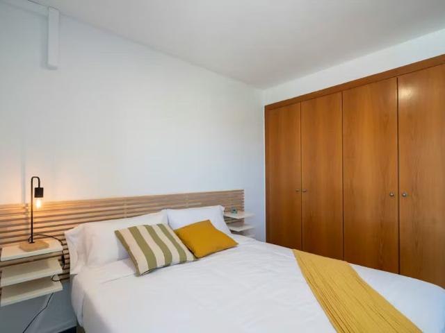 Carrer Serpis, Valencia, Valencian Community 46022