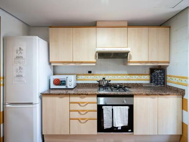 Carrer Serpis, Valencia, Valencian Community 46022