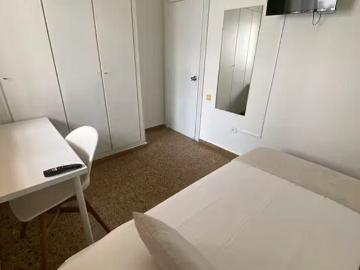 Carrer Pintor Renau, Torrent, Valencian Community 46900