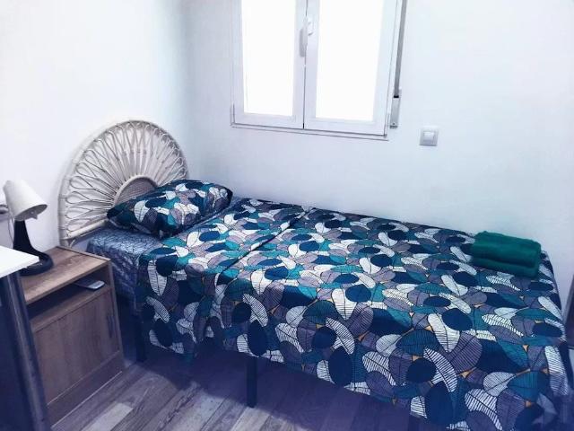 Carrer Vall de Laguar, Valencia, Valencian Community 46009