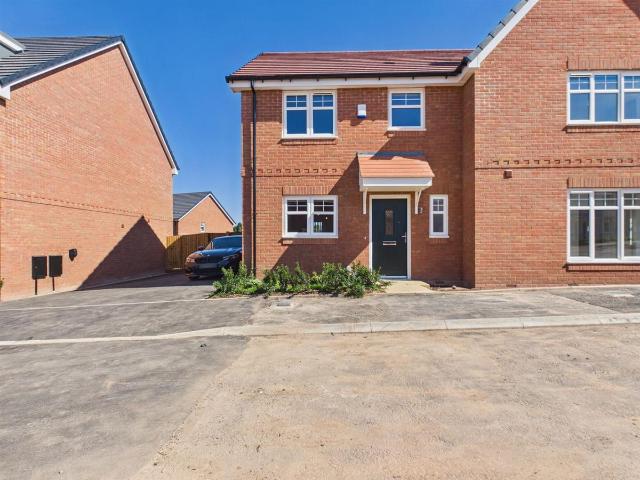 Carrington Way, Coventry CV7, 3 bed property to rent, £1,450 pcm | PrimeLocation