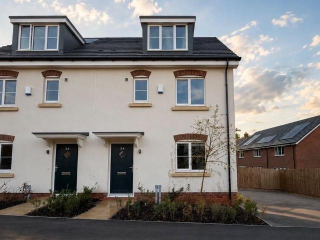 Carrington Way, Coventry CV7, 4 bed property to rent, £1,750 pcm | PrimeLocation
