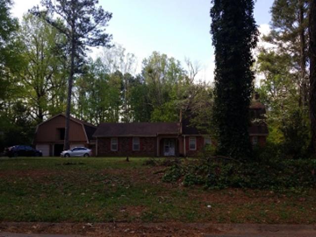 Carriage Dr