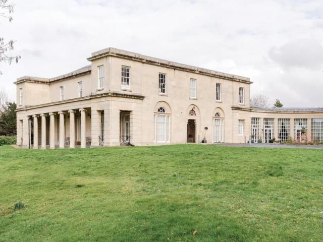Carriage Drive, Westbury On Trym, Bristol BS10, 2 bed maisonette to rent, £1,650 pcm | PrimeLocation