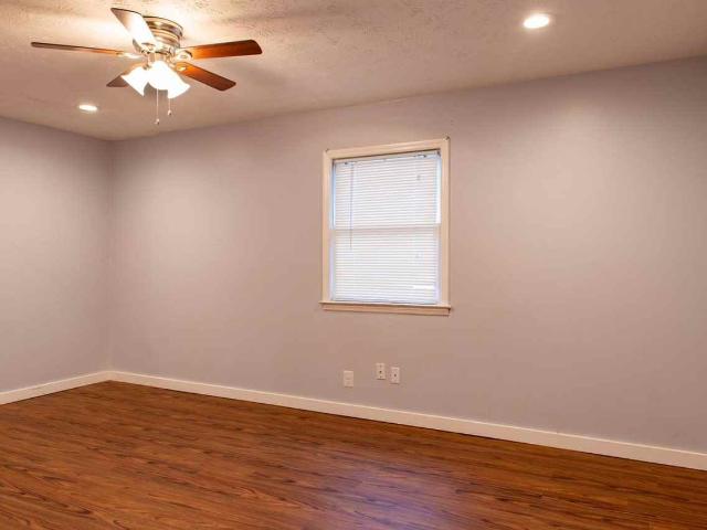 Carriage House Apartments 1 Bedroom Apartment for Rent at 1081 Cross Keys Rd, Lexington, KY 40504