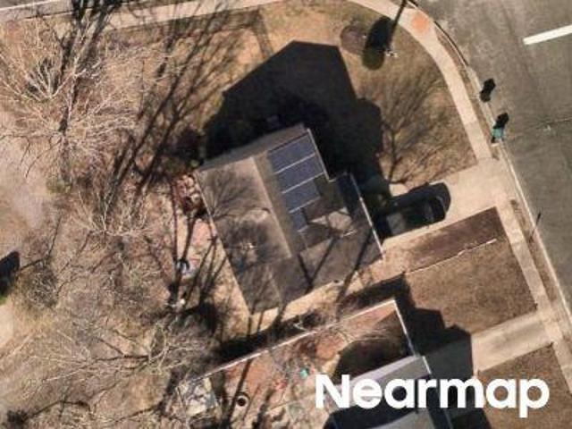 Carriage House Ln