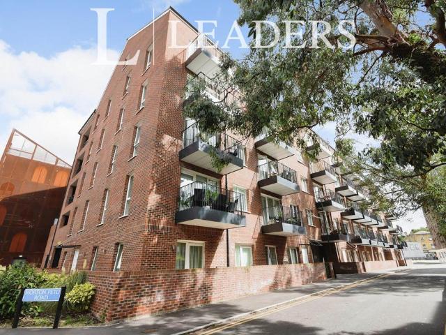 Carriage House, Morton Peto Road, CM23 2 bed flat to rent £1,650 pcm £381 pw