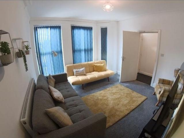 Carrill Grove, Manchester M19 5 bed house to rent £2,250 pcm £519 pw