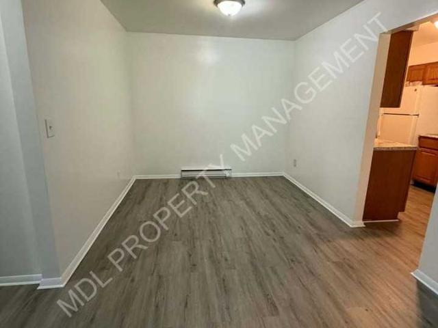 Carrollton Commons 2 Bedroom Apartment for Rent at 3943 Bauer Dr, Saginaw, MI 48604