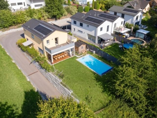 CARROUGE VD, EIN SELTENES FREISTEHENDES HAUS MIT 5,5 Zimmern und Blick auf den Moléson