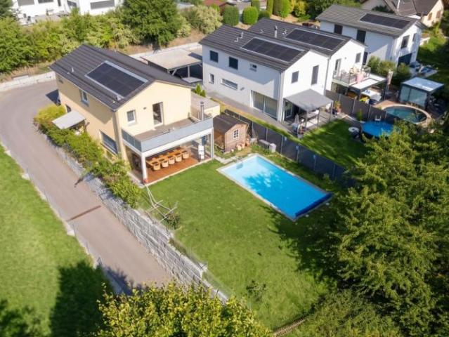 Carrouge vd, seltenes objekt! Freistehendes 5.5 Zimmer Haus mit Blick auf den Moléson