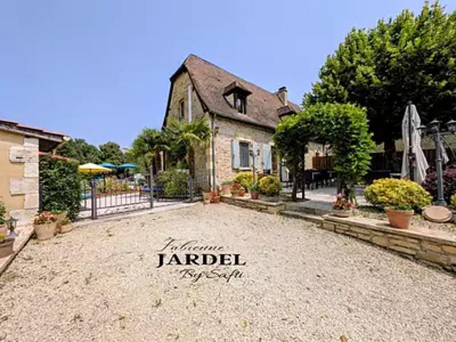 Carsac Aillac 24200 Achat / Vente maison 10 pièces t10 piscine terrasse