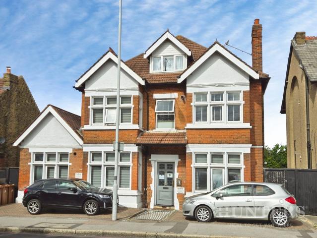Carshalton Road, Sutton SM1, 1 bed flat to rent, £1,200 pcm | PrimeLocation