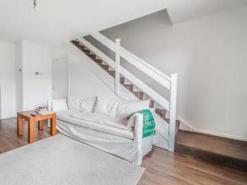 Carston Close, London, SE12 8DZ, United Kingdom | 2 bed apartment for rent #138989942 | Rentberry