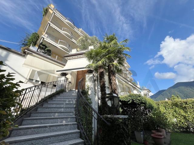 CASTAGNOLA Exklusive 4,5 Zimmer Wohnung, 2 Zimmer Studio und Garten
