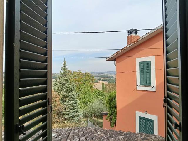 Castel Ritaldi, appartamento arredato in affitto