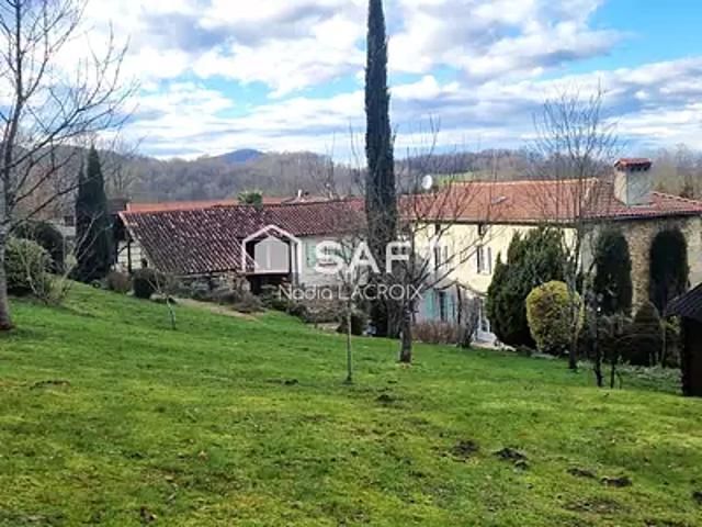 Castelbiague 31160 Achat / Vente maison 9 pièces t9 terrasse parking