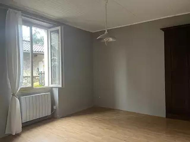 Castelfranc 46140 Achat / Vente maison 7 pièces t7 au dernier étage