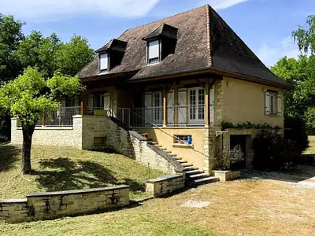 Castelfranc 46140 Achat / Vente maison 6 pièces t6 terrasse cave