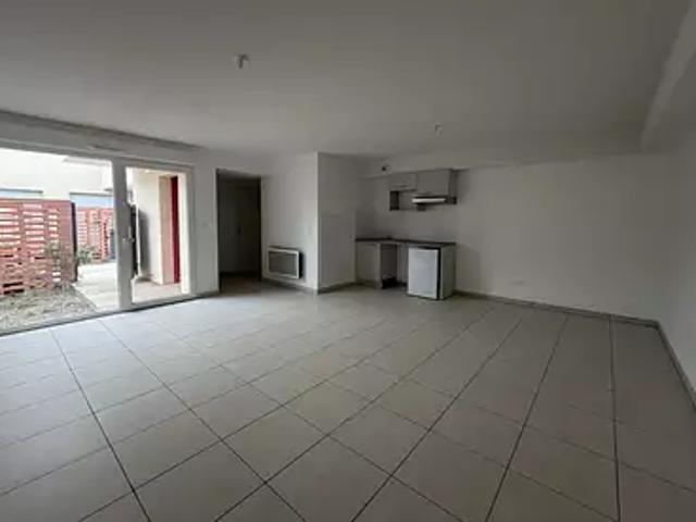 Castelginest 31780 Location appartement 2 pièces t2 terrasse