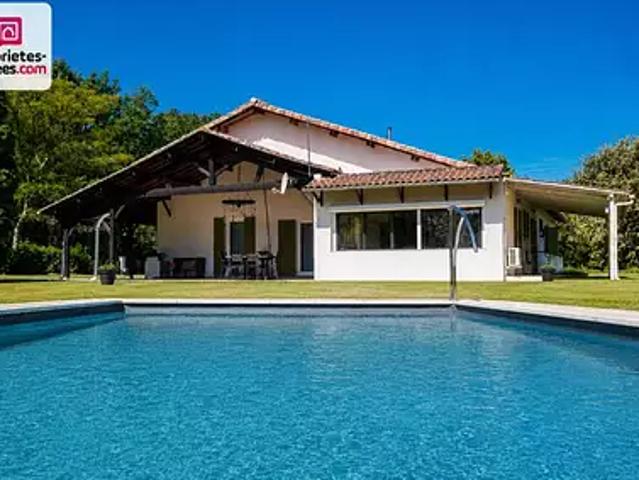 Casteljaloux 47700 Achat / Vente maison 10 pièces t10 piscine jardin
