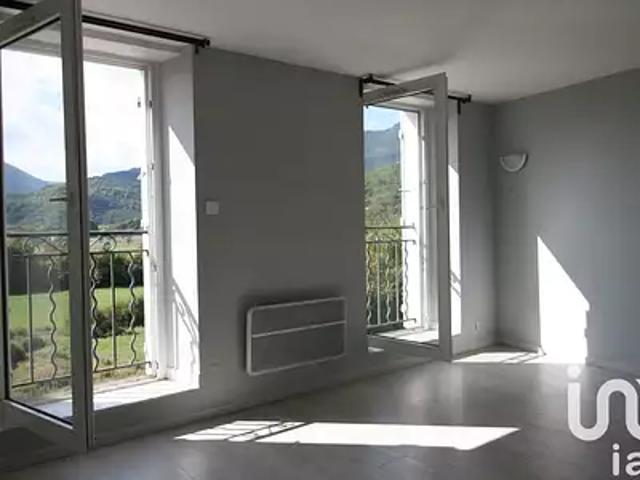 Castellane 04120 Achat / Vente appartement 2 pièces t2 parking