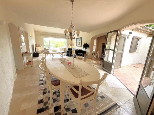 Castellaras Charmante Villa dans prestigieux domaine proch. 121m² Mouans Sartoux