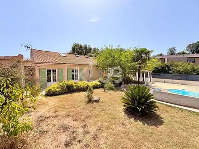 Castellare di Casinca 20213 Achat / Vente maison 5 pièces t5 au dernier étage piscine