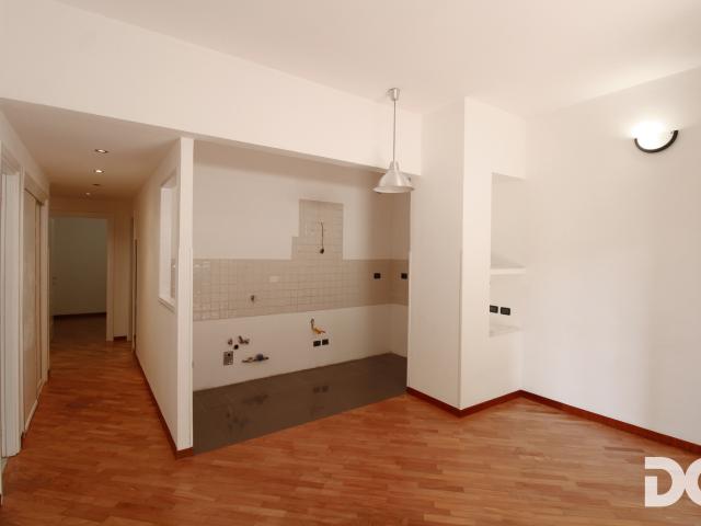 CASTELLETTO – VIA OGERIO PANE PERFETTI MQ. 65 CON TERRAZZI E POSTO AUTO