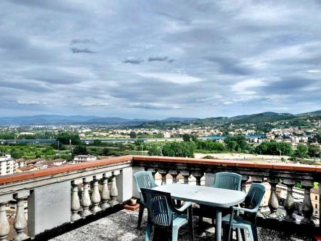 CASTELLO 8 vani 160mq