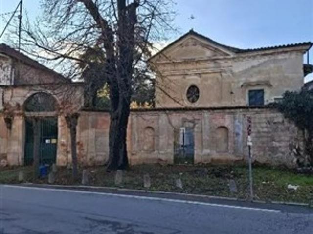 Castello in buono stato di 341 mq