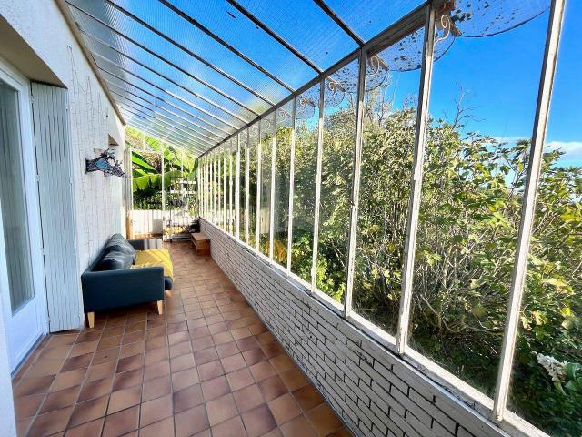 Castelmoron sur Lot, sur les hauteurs, charmante maison semi en