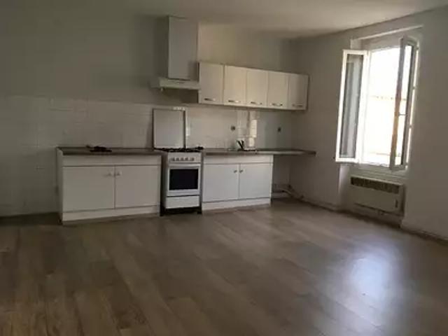 Castelmoron sur Lot 47260 Location appartement 3 pièces t3 au dernier étage