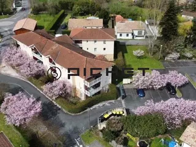 Castelnau de Médoc 33480 Achat / Vente appartement 2 pièces t2 au dernier étage parking