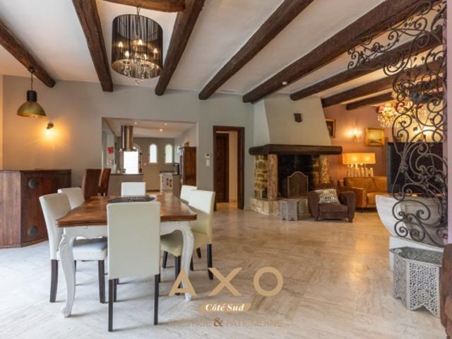CASTELNAU LE LEZ – AUTHENTIQUE MAS DE PLAIN PIED – 248 m² – 4 CHAMBRES – SUITE PARENTALE – PISCINE – TERRAIN 1 331 m² – FORAGE – 2 044 000 €