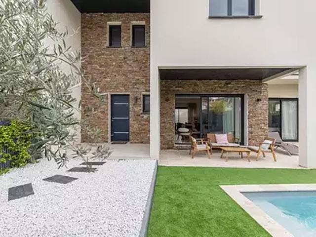 Castelnau le Lez 34170 Achat / Vente maison 6 pièces t6 au dernier étage parking
