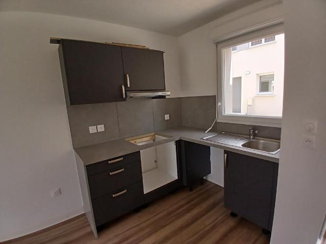 CASTELNAUDARY VILLA T4 NON MEUBLEE NEUVE JARDIN GARAGE