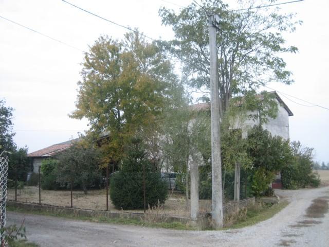 Castelnuovo Scrivia quadrilocale 400mq