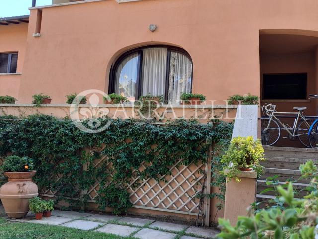 Castiglione della pescaia, luminoso appartamento a pochi pa. 150m² Castiglione della Pescaia