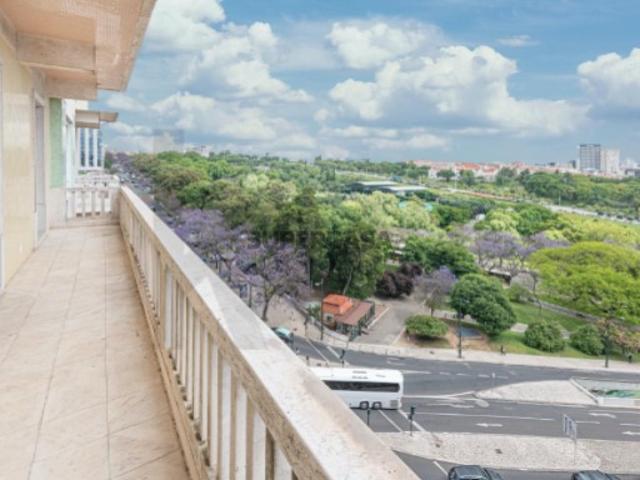 Castilho 75: O Horizonte de Lisboa aos seus Pés | T4 de 288 m² com vista sobre o Parque Eduardo VII