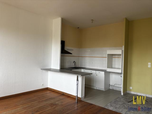 Castillon la Bataille: appartement T3 récemment rénové