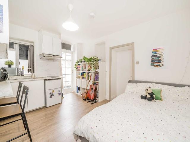 Castletown Road, West Kensington, W14, London