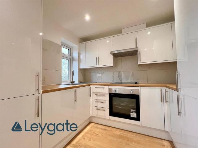Castleview Road, Weybridge KT13, Studio to rent, £1,150 pcm | PrimeLocation