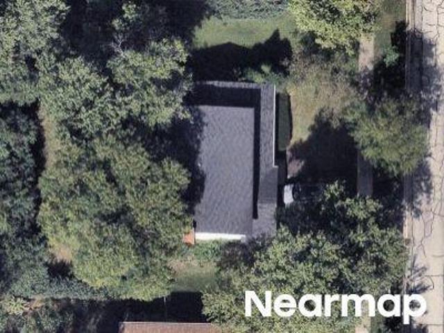 Castlewood Ln
