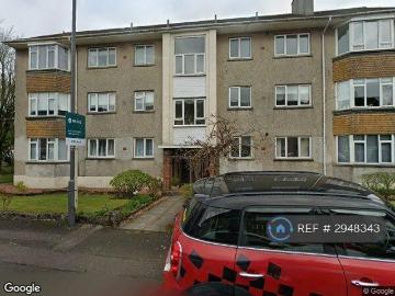 Castle Court, Glasgow, G77 3 bed flat to rent £1,495 pcm £345 pw
