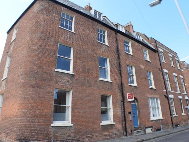Castle Apartments, Bridgwater TA6 3 bed apartment to rent £1,150 pcm £265 pw