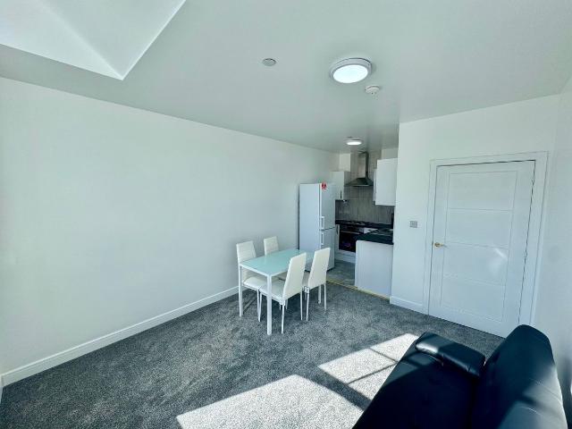 Castle Boulevard, Nottingham NG7, 1 bed flat to rent, £900 pcm | PrimeLocation