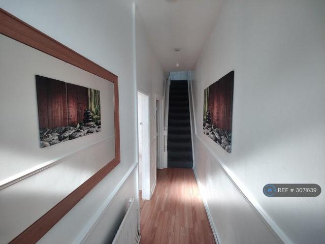 Castle Buildings, Pontypridd, CF37 4 bed terraced house to rent £375 pcm £87 pw