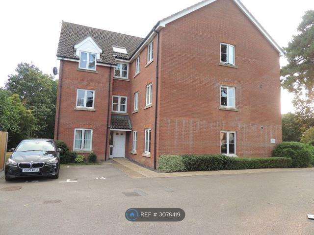 Castle Gardens, Kesgrave, Ipswich IP5, 2 bed flat to rent, £975 pcm | PrimeLocation